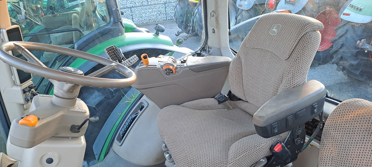 JOHN DEERE 7230R - Tractor: foto 5 JOHN DEERE 7230R - Tractor: foto 5