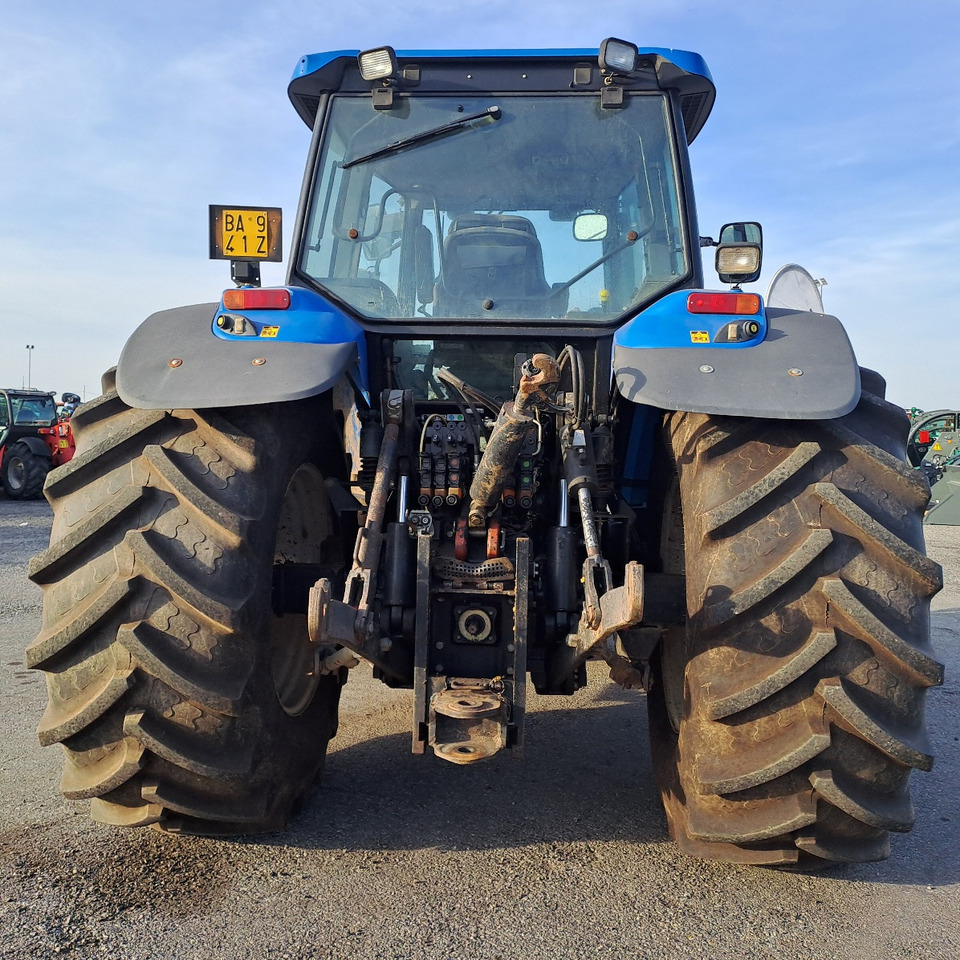 NEW HOLLAND TM 190 - Tractor: foto 1 NEW HOLLAND TM 190 - Tractor: foto 1