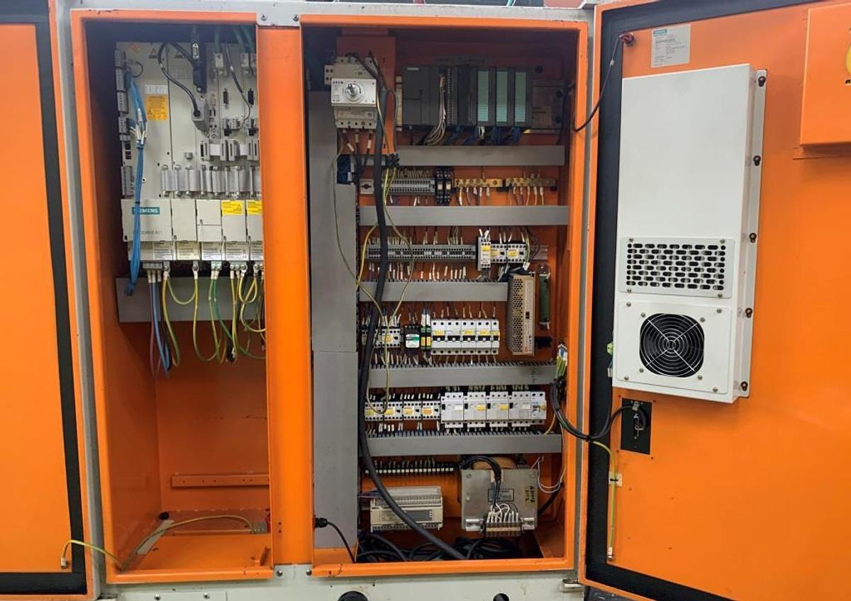 Vertikal-Bearbeitungszentrum LEADWELL - Centro de mecanizado CNC: foto 5 Vertikal-Bearbeitungszentrum LEADWELL - Centro de mecanizado CNC: foto 5