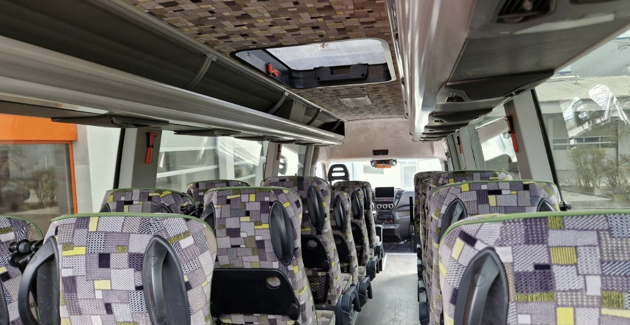 Minibús, Furgoneta de pasajeros nuevo Iveco Daily C65: foto 8