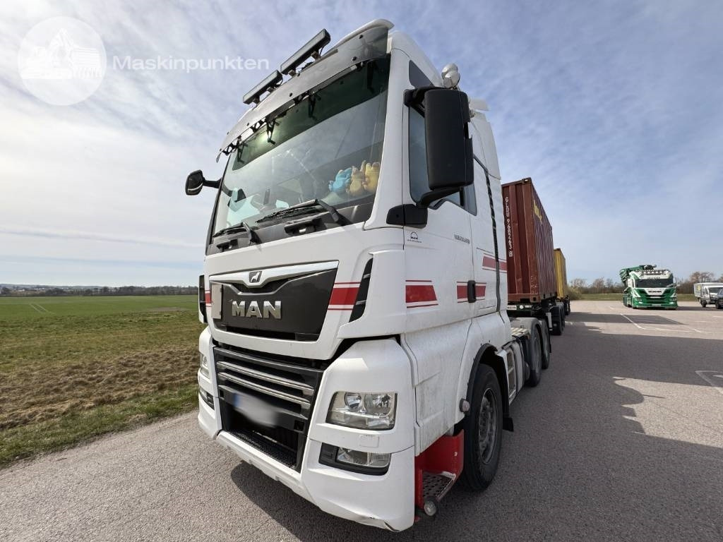 MAN TGX 28.500 - Cabeza tractora: foto 4 MAN TGX 28.500 - Cabeza tractora: foto 4
