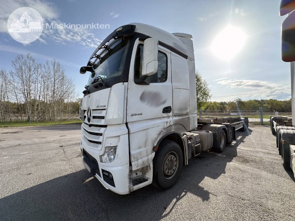 Mercedes-Benz Actros 2545 - Cabeza tractora: foto 2 Mercedes-Benz Actros 2545 - Cabeza tractora: foto 2