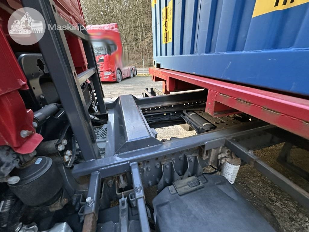 Camión portacontenedore/ Intercambiable DAF XF 530: foto 45