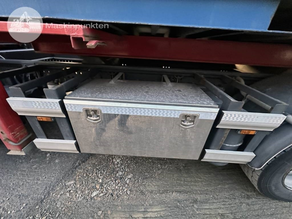 Camión portacontenedore/ Intercambiable DAF XF 530: foto 47