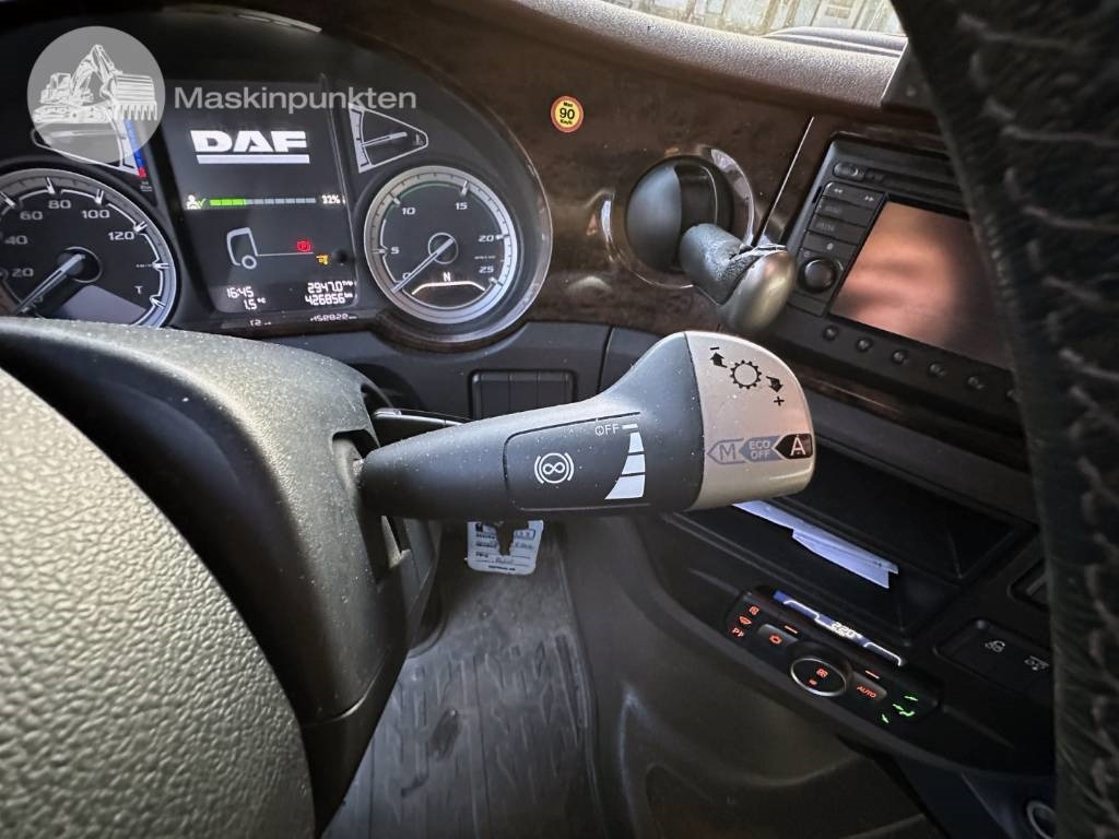 Camión portacontenedore/ Intercambiable DAF XF 530: foto 23