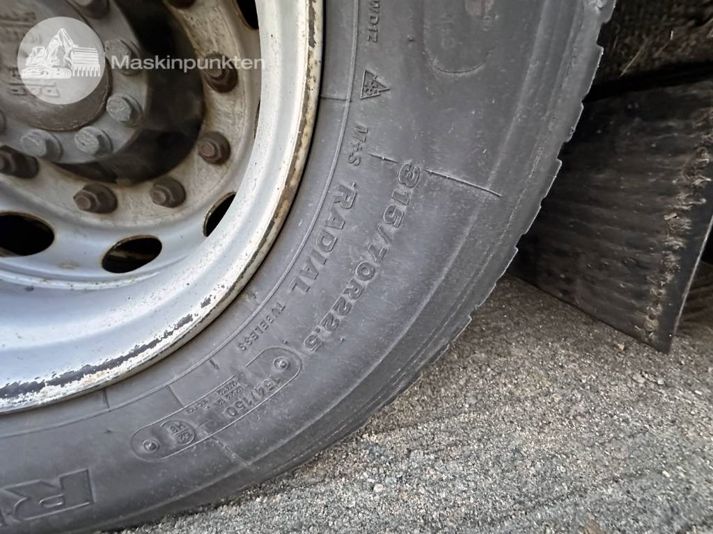 Camión portacontenedore/ Intercambiable DAF XF 530: foto 37