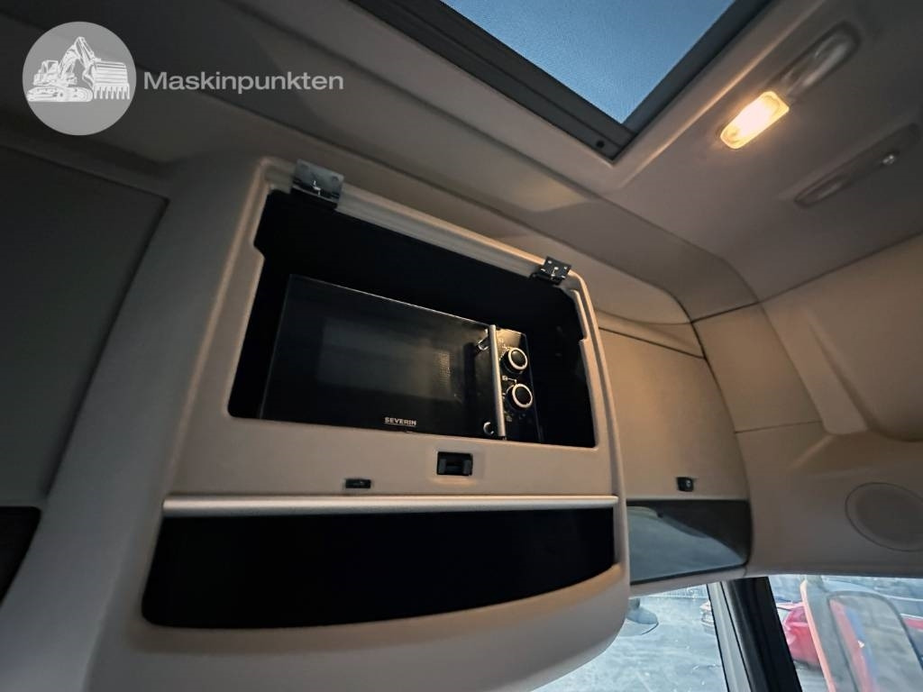 Camión portacontenedore/ Intercambiable DAF XF 530: foto 30