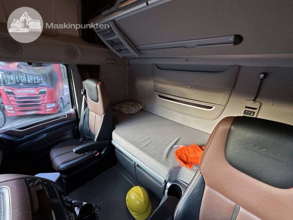 Camión portacontenedore/ Intercambiable DAF XF 530: foto 17