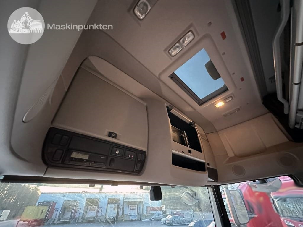 Camión portacontenedore/ Intercambiable DAF XF 530: foto 20