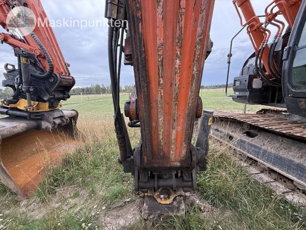 Excavadora de cadenas Hitachi ZX 300 LC-6: foto 22