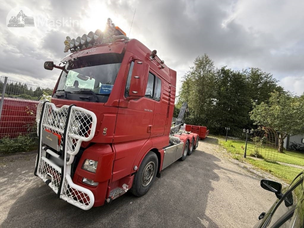 MAN TGX 35.500 EKIPAGE - Camión multibasculante: foto 2 MAN TGX 35.500 EKIPAGE - Camión multibasculante: foto 2