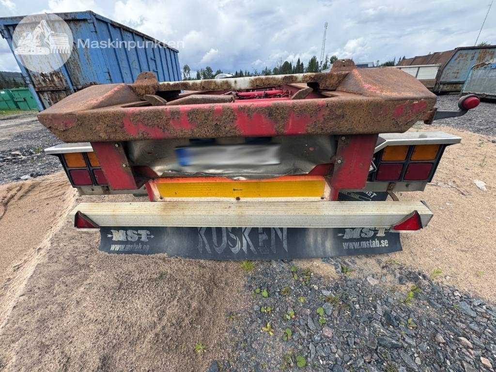 Mjölbysläpet SFL4-12,5-36 - Remolque multilift/ Portacontenedores de cadenas: foto 4 Mjölbysläpet SFL4-12,5-36 - Remolque multilift/ Portacontenedores de cadenas: foto 4