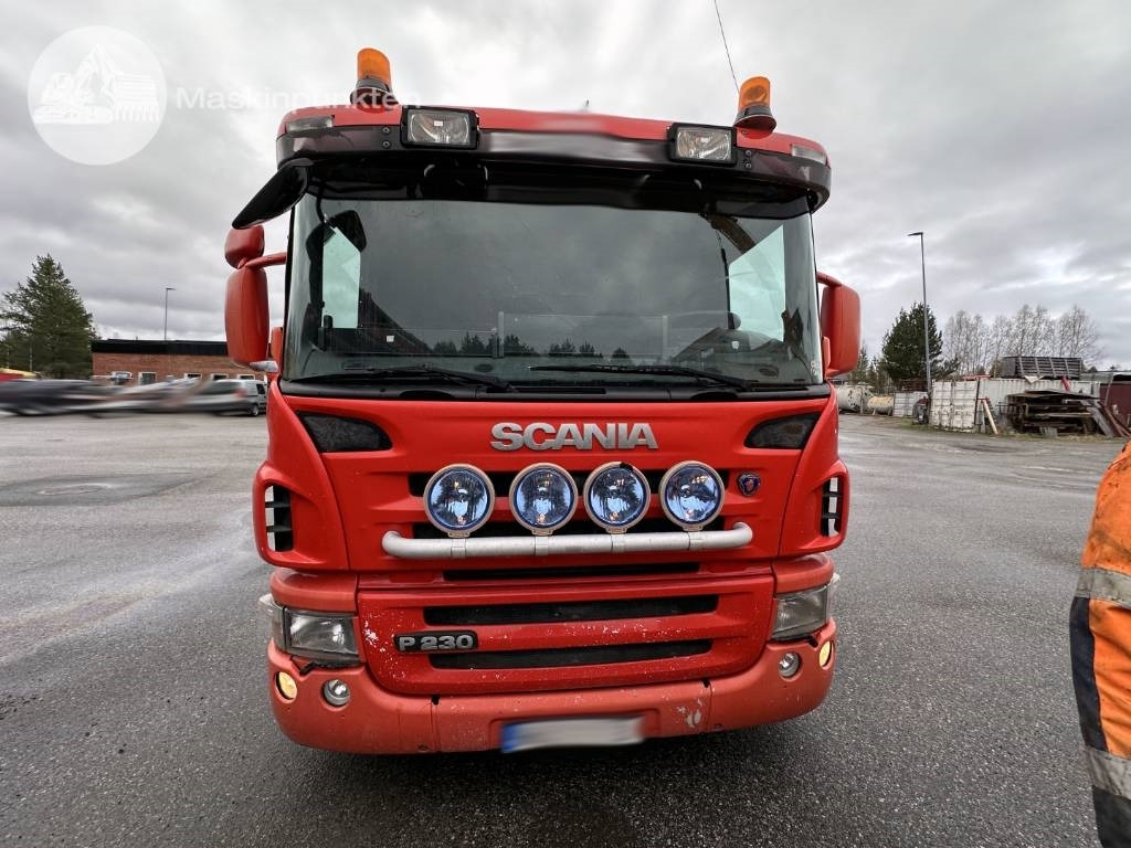 Scania P 230 LB - Camión hormigonera: foto 4 Scania P 230 LB - Camión hormigonera: foto 4