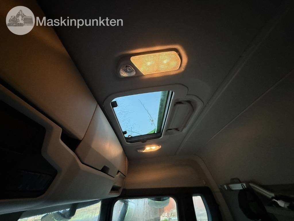 Camión caja cerrada Scania P 320: foto 39 Camión caja cerrada Scania P 320: foto 39