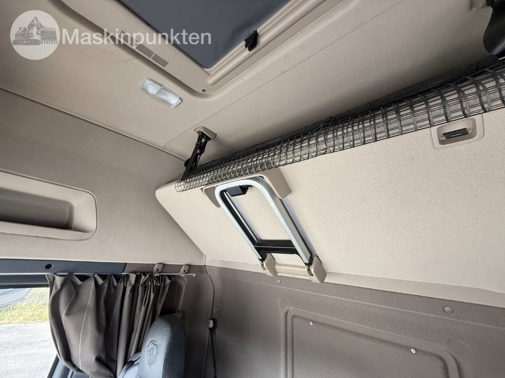 Camión caja cerrada Scania R 520 LB: foto 32 Camión caja cerrada Scania R 520 LB: foto 32