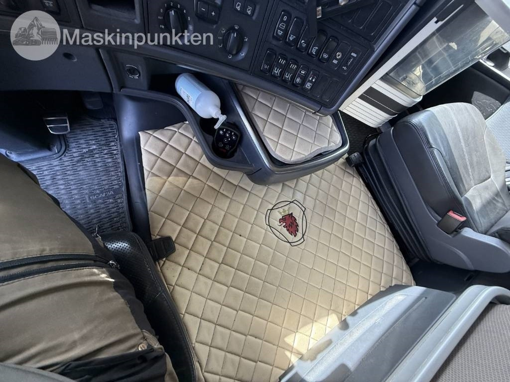 Camión caja cerrada Scania R 520 LB: foto 28 Camión caja cerrada Scania R 520 LB: foto 28