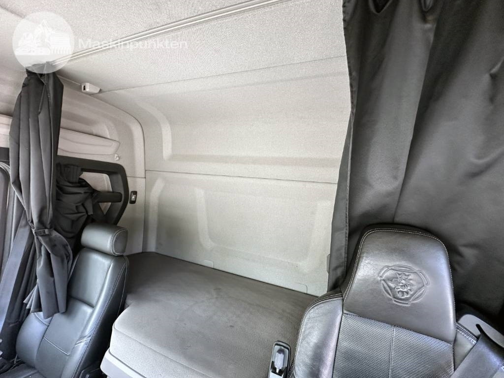 Camión caja cerrada Scania R 520: foto 16