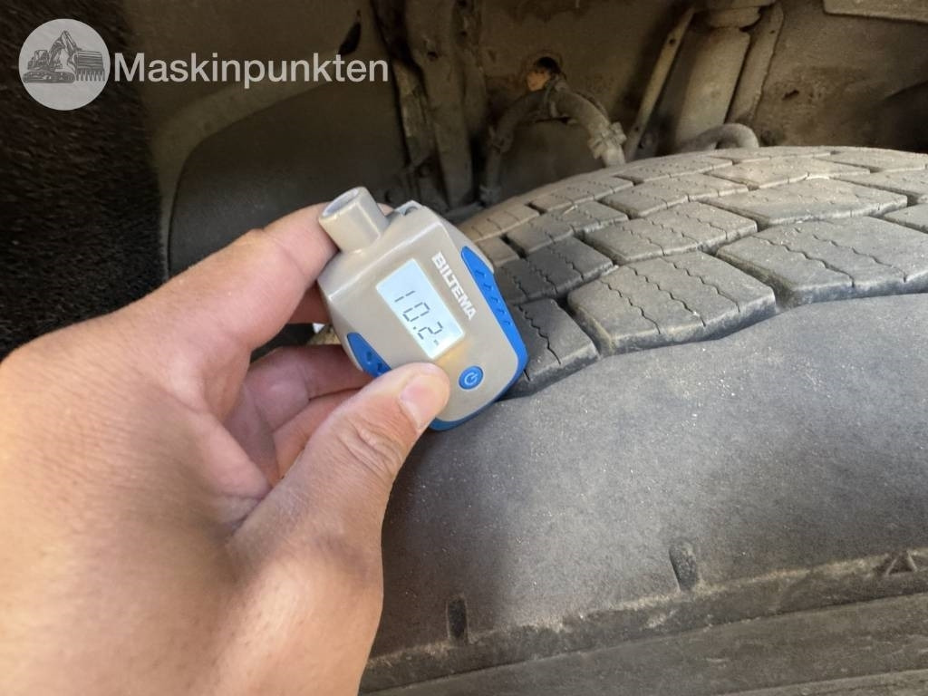 Camión portacontenedor de cadenas Scania R 560 LB: foto 21