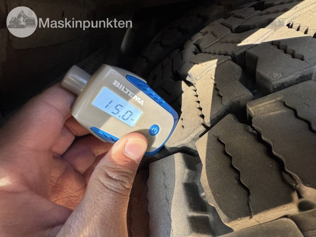 Camión portacontenedor de cadenas Scania R 560 LB: foto 19