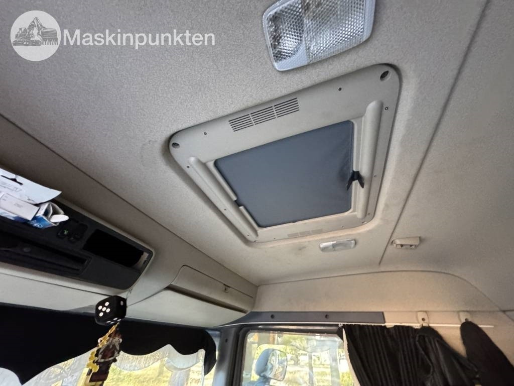 Camión portacontenedor de cadenas Scania R 560 LB: foto 37