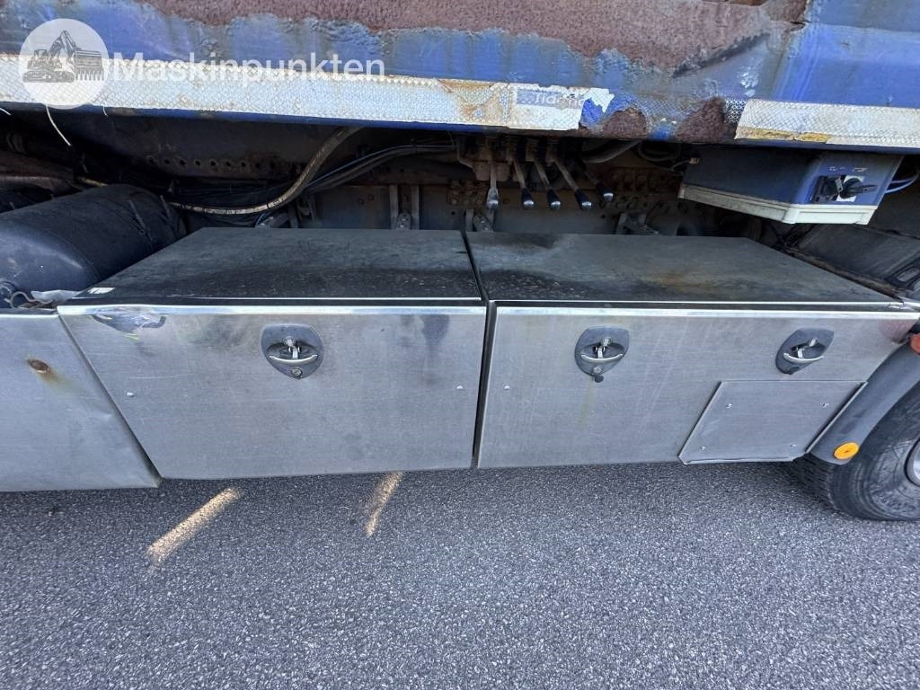 Camión portacontenedor de cadenas Scania R 560 LB: foto 10
