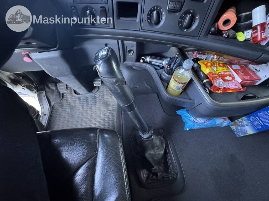 Camión portacontenedor de cadenas Scania R 560 LB: foto 35