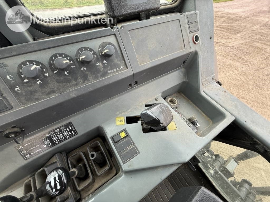 Tractor Valtra Valmet 8150-4: foto 19