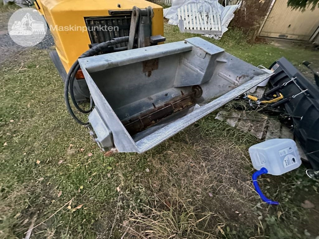 Vitra City 2000 - Tractor municipal: foto 5 Vitra City 2000 - Tractor municipal: foto 5