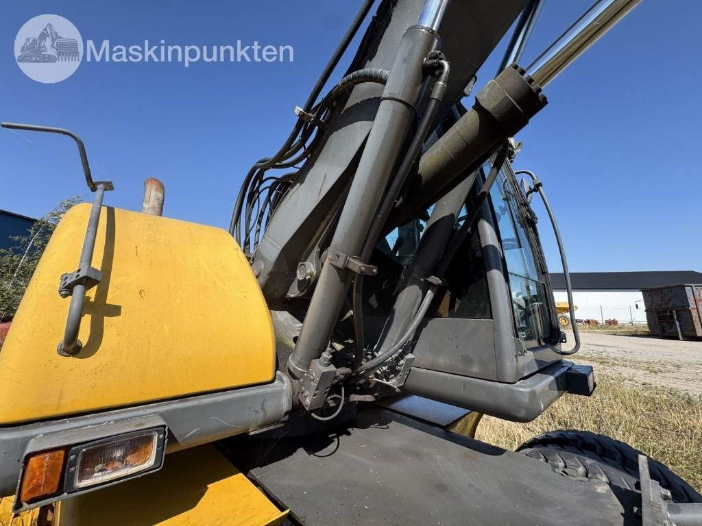 Excavadora de ruedas Volvo EW 140 B: foto 15
