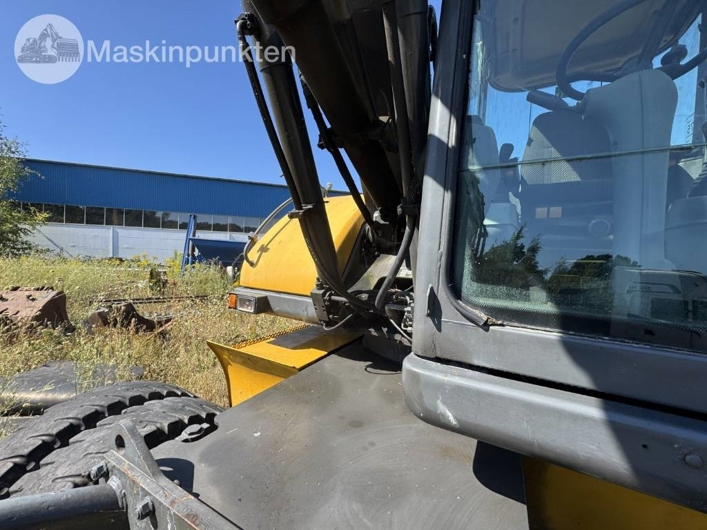 Excavadora de ruedas Volvo EW 140 B: foto 33