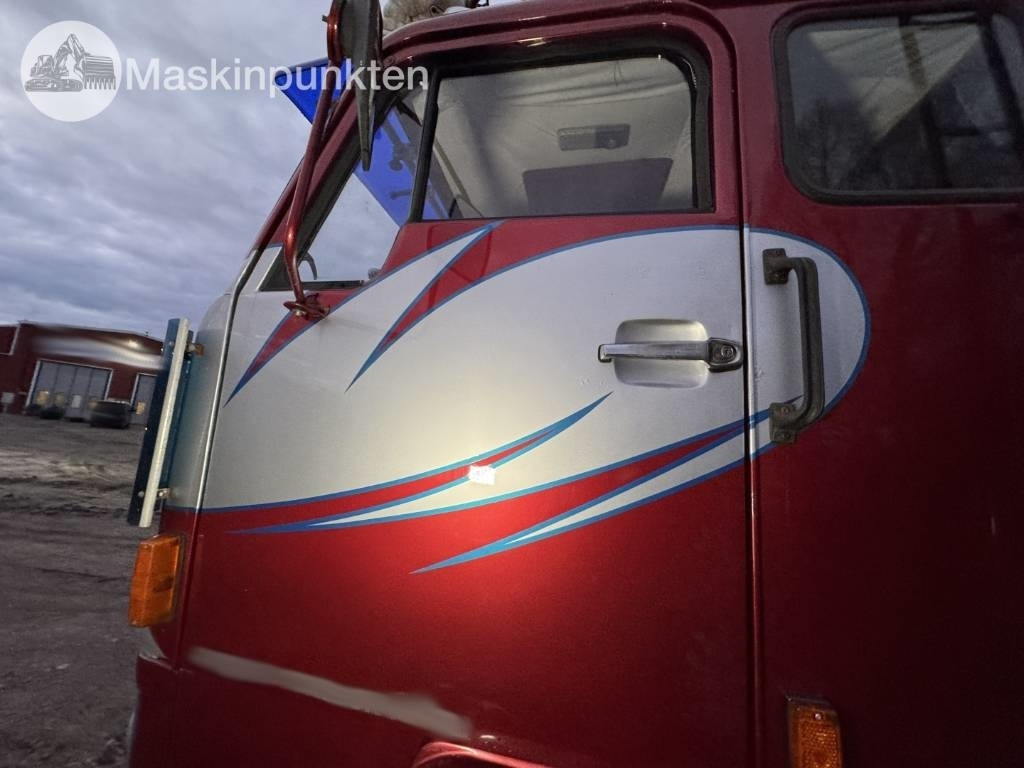 Camión volquete Volvo F 89-42: foto 38