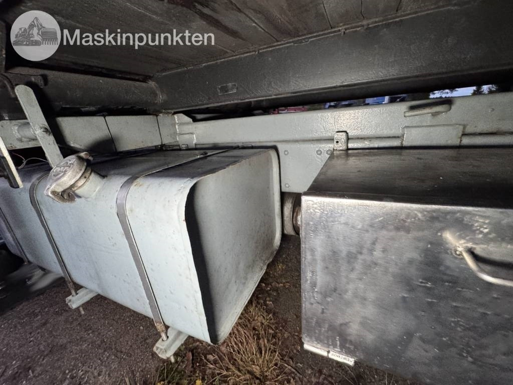 Camión volquete Volvo F 89-42: foto 12