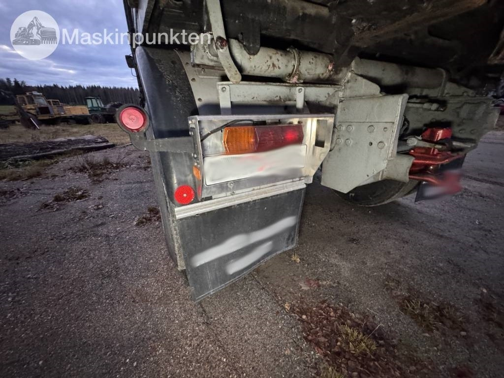 Camión volquete Volvo F 89-42: foto 20