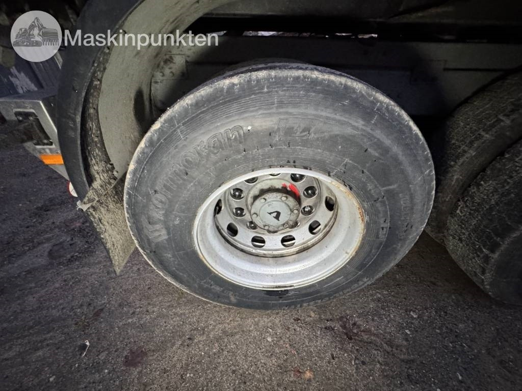 Camión volquete Volvo F 89-42: foto 24