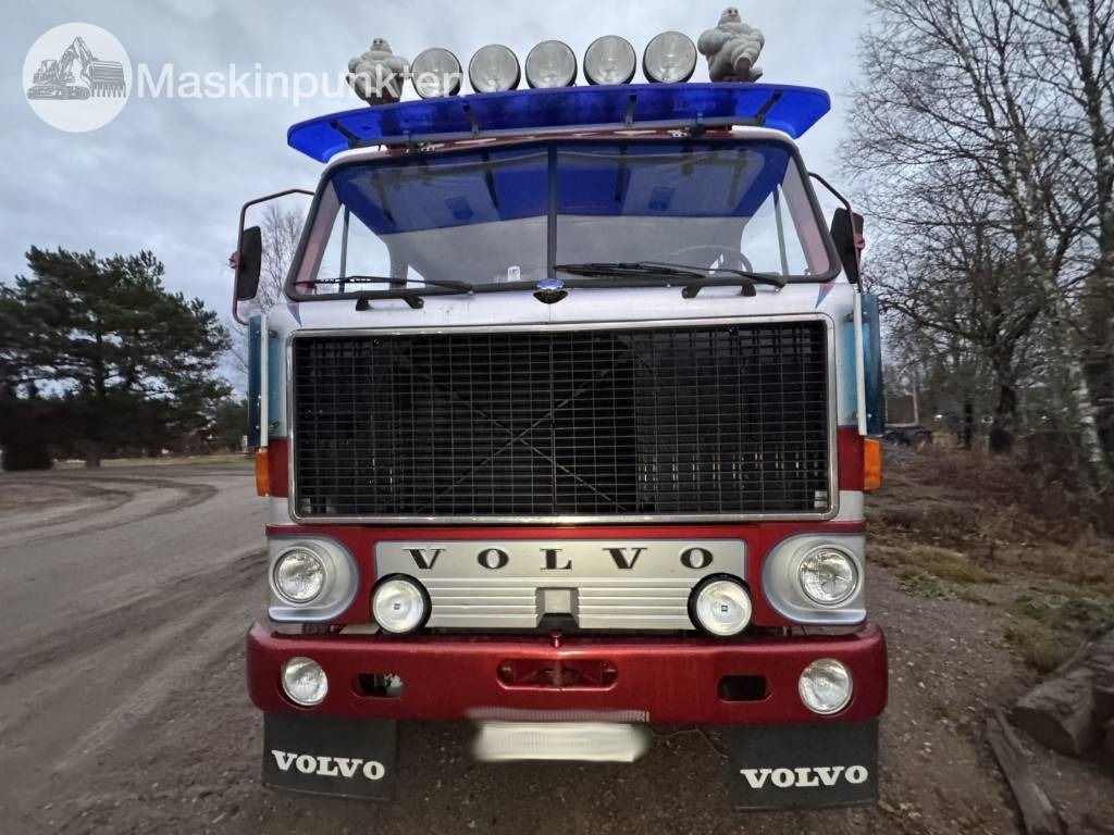 Camión volquete Volvo F 89-42: foto 6