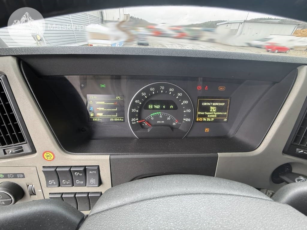 Camión frigorífico Volvo FM 370: foto 17