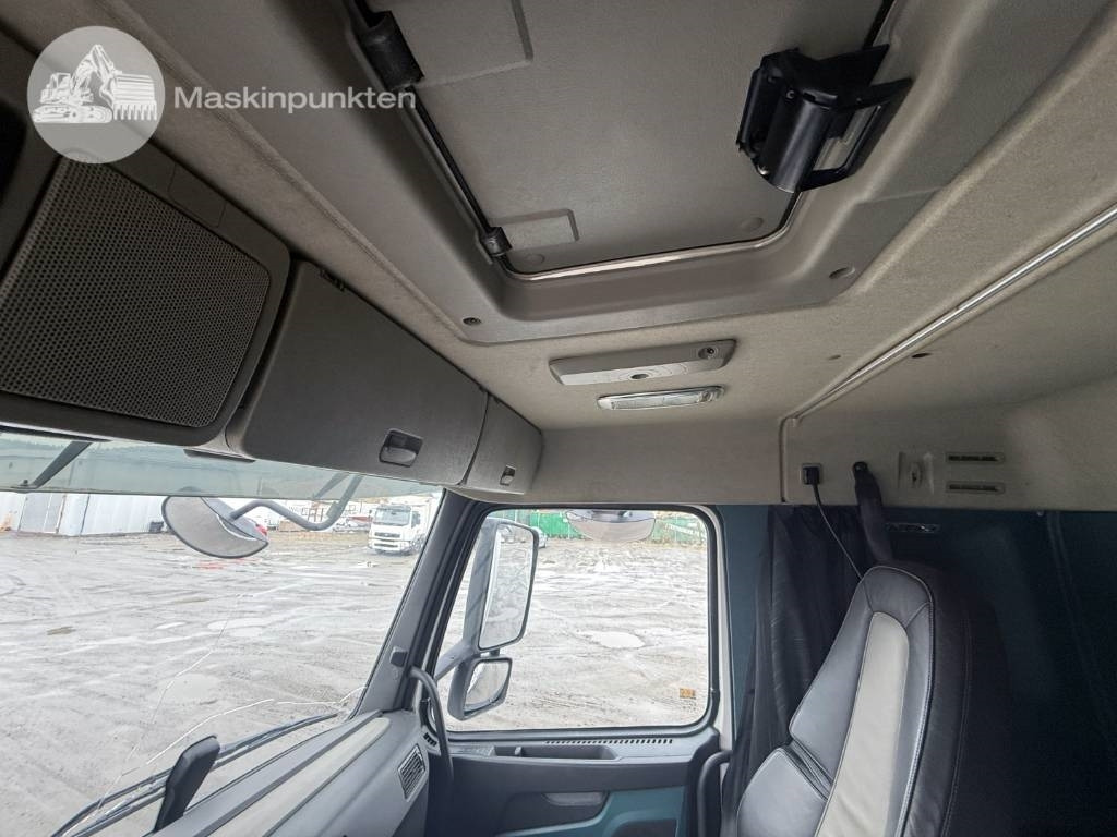 Camión frigorífico Volvo FM 370: foto 21