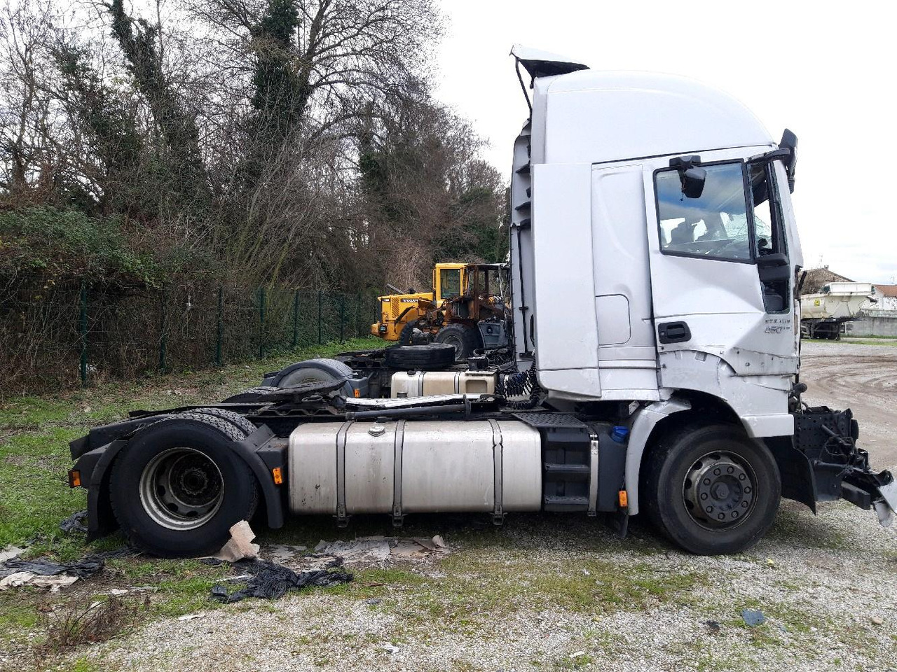 IVECO STRALIS 460 E6 - Cabeza tractora: foto 3 IVECO STRALIS 460 E6 - Cabeza tractora: foto 3