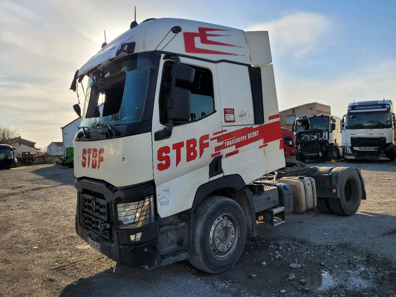 Cabeza tractora RENAULT T 480: foto 9