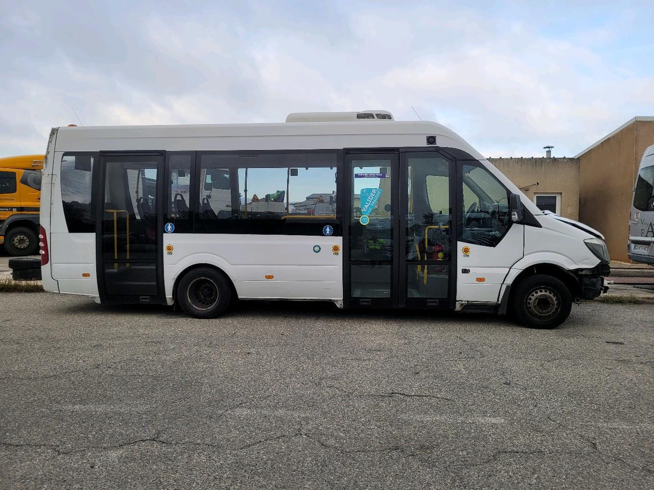 MERCEDES SPRINTER II CHASSIS 5.0T 516 C - Minibús, Furgoneta de pasajeros: foto 3 MERCEDES SPRINTER II CHASSIS 5.0T 516 C - Minibús, Furgoneta de pasajeros: foto 3
