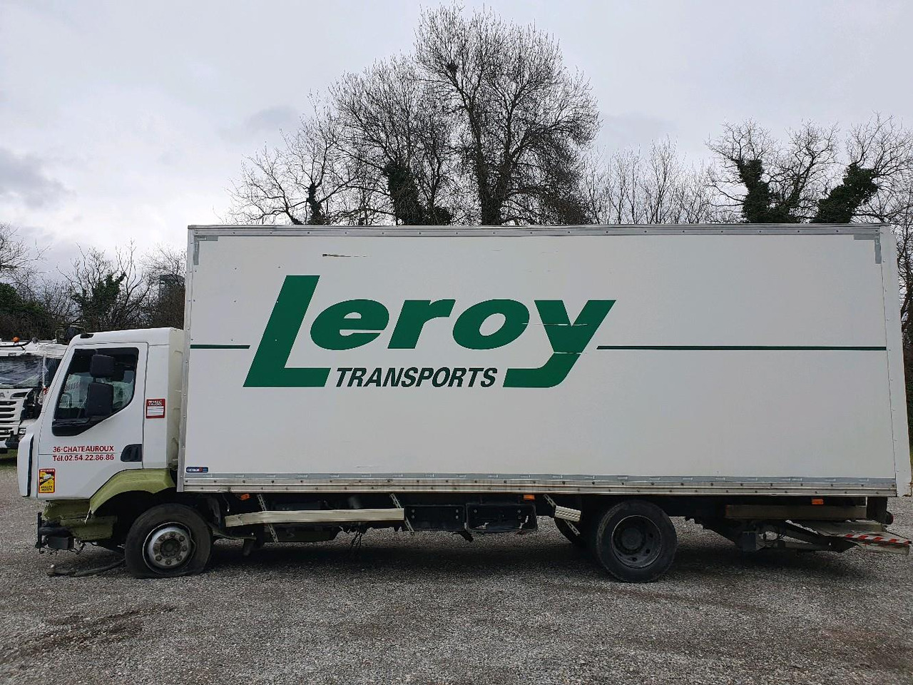 Arrendamiento de RENAULT D 12 DTI 215 RENAULT D 12 DTI 215: foto 8