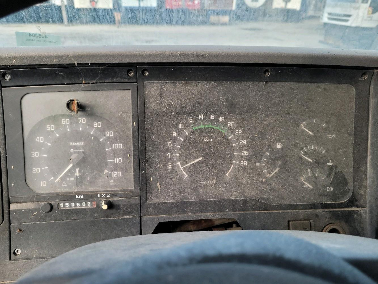 Camión cisterna RENAULT PREMIUM 210.19 CITERNE: foto 16 Camión cisterna RENAULT PREMIUM 210.19 CITERNE: foto 16