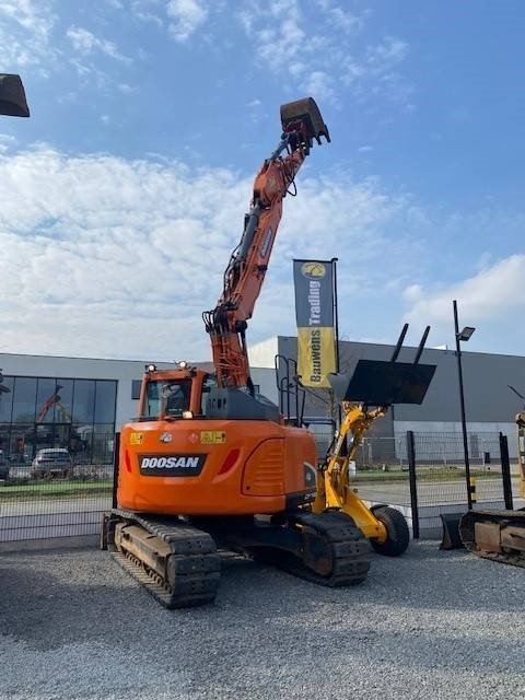Doosan DX140 LCR-5 - Excavadora de cadenas: foto 1 Doosan DX140 LCR-5 - Excavadora de cadenas: foto 1