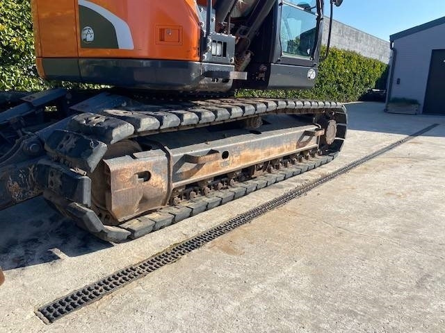 Excavadora de cadenas Doosan DX140LCR-5: foto 17