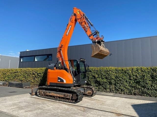 Excavadora de cadenas Doosan DX140LCR-5: foto 6