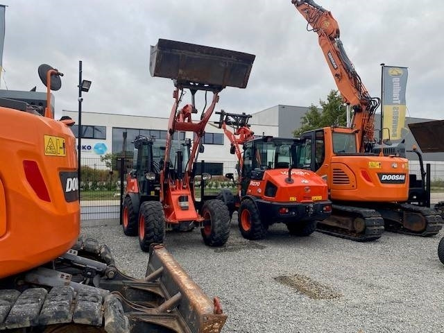 Kubota R 065  - Cargadora de ruedas: foto 4 Kubota R 065  - Cargadora de ruedas: foto 4