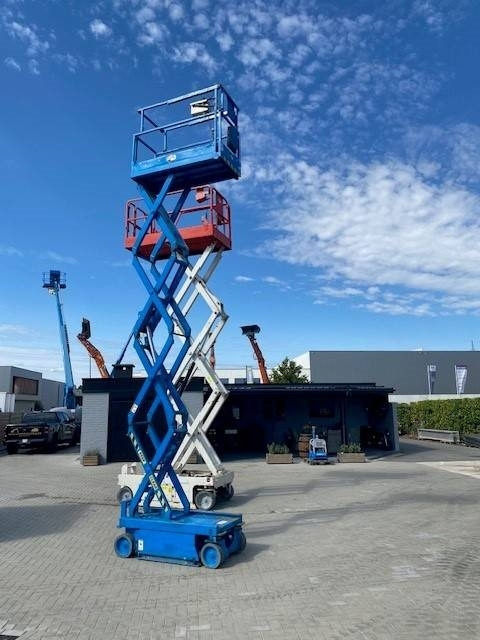 SkyJack SJ III 3219 - Plataforma de tijeras: foto 5 SkyJack SJ III 3219 - Plataforma de tijeras: foto 5
