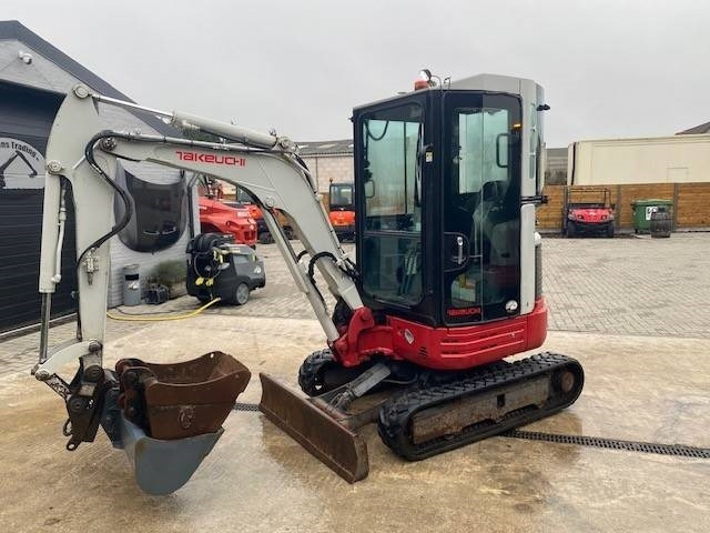 Takeuchi TB 23 R - Miniexcavadora: foto 5 Takeuchi TB 23 R - Miniexcavadora: foto 5