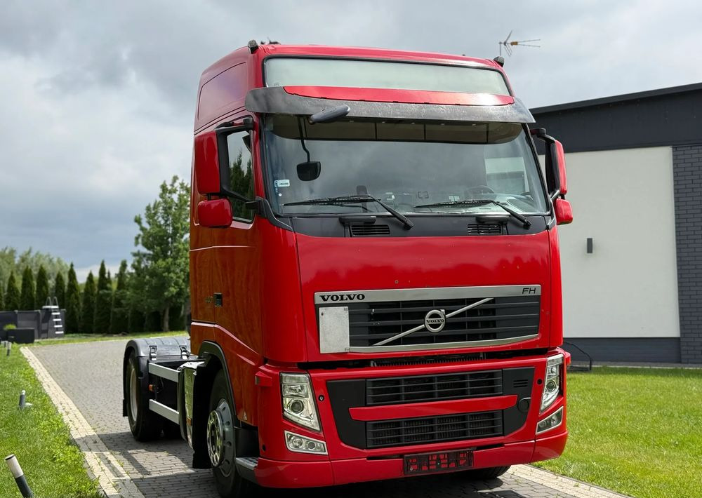 Volvo FH 440 AUTOMAT EURO 5 LODÓWKA - Cabeza tractora: foto 4 Volvo FH 440 AUTOMAT EURO 5 LODÓWKA - Cabeza tractora: foto 4
