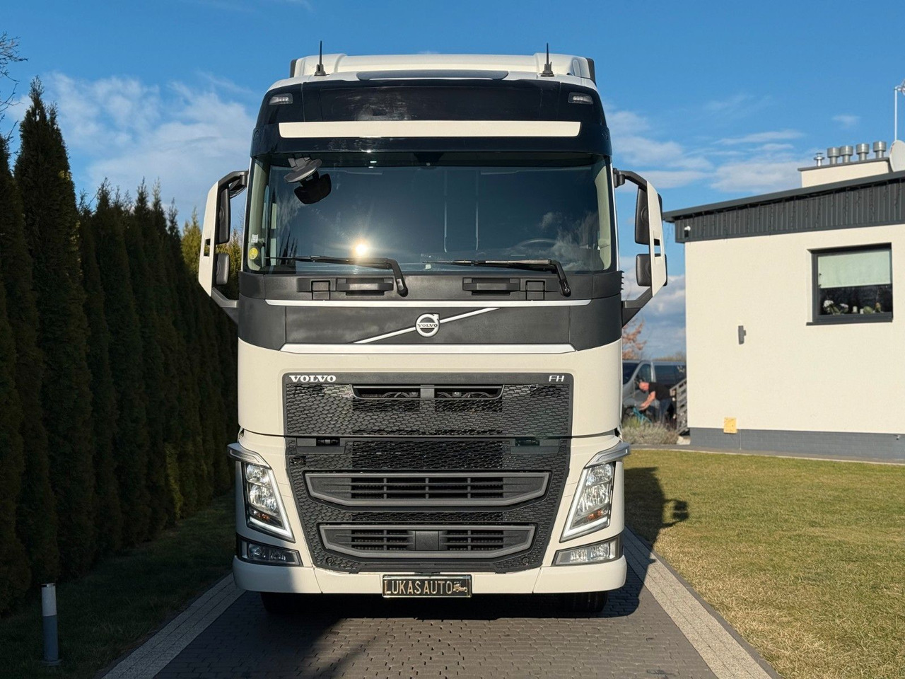 Volvo FH 500 AUTOMATIC TWO TANKS - Cabeza tractora: foto 2 Volvo FH 500 AUTOMATIC TWO TANKS - Cabeza tractora: foto 2